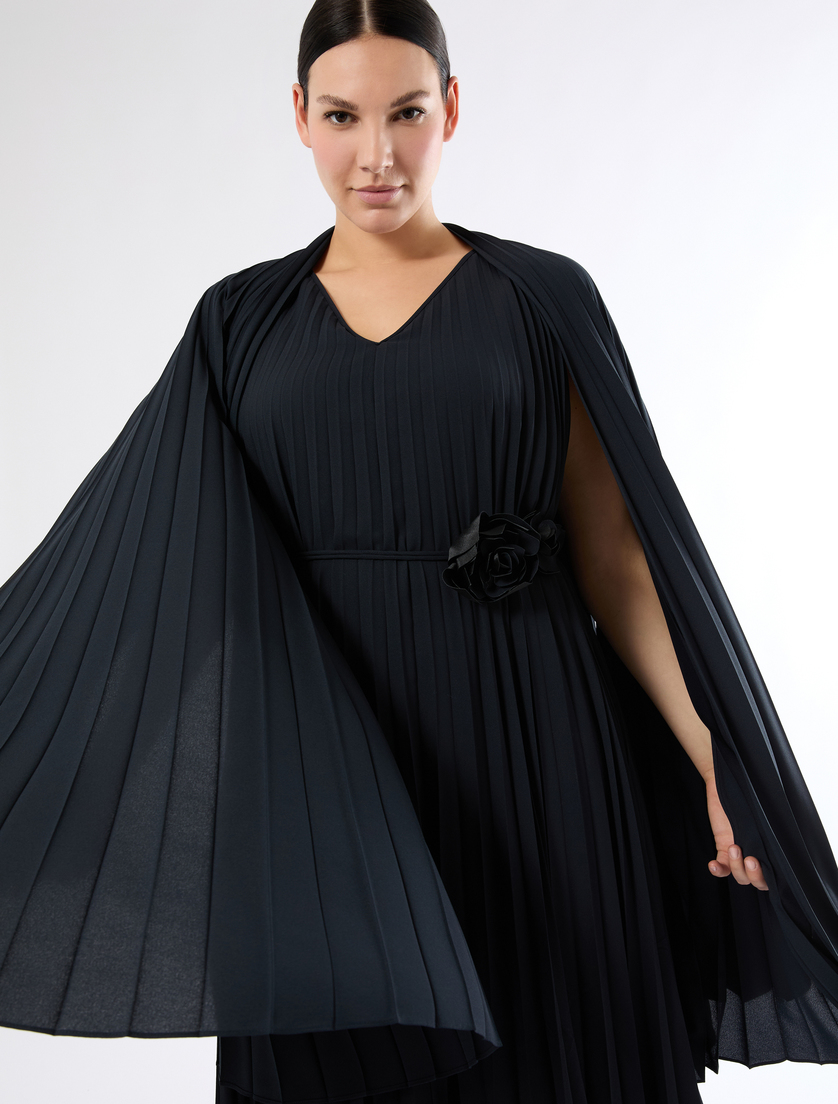 Pleated crepe stole - MIDNIGHTBLUE - Marina Rinaldi - 4 Pleated crepe stole - MIDNIGHTBLUE - Marina Rinaldi - 4