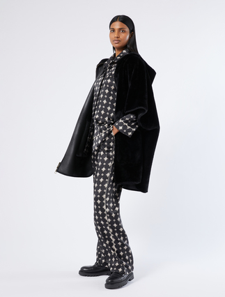 Reversible cape with a soft texture - Marina Rinaldi