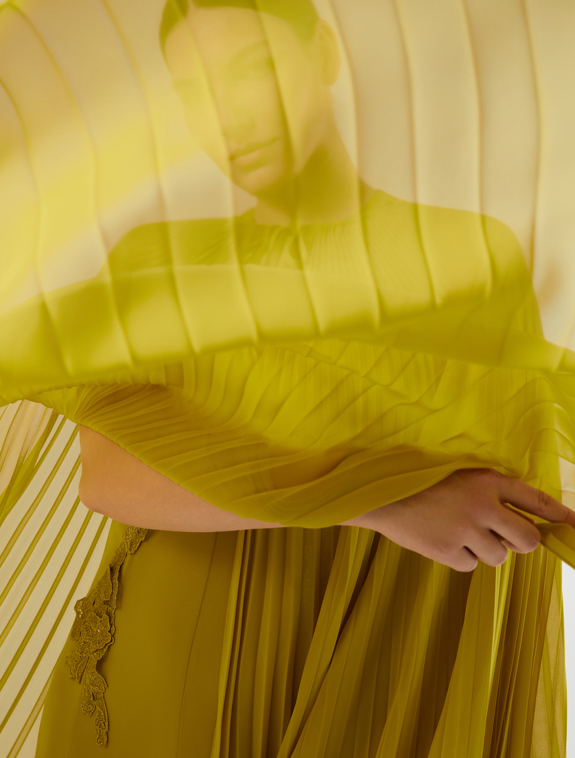Plissé-pleated crepe georgette cape - OLIVE GREEN - Marina Rinaldi - 2