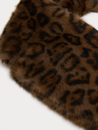 Fluffy-textured collar - Marina Rinaldi
