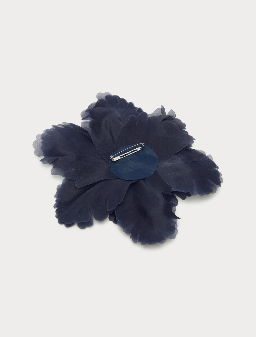 Spilla a fiore in organza di seta - BLU NOTTE - Marina Rinaldi - 3
